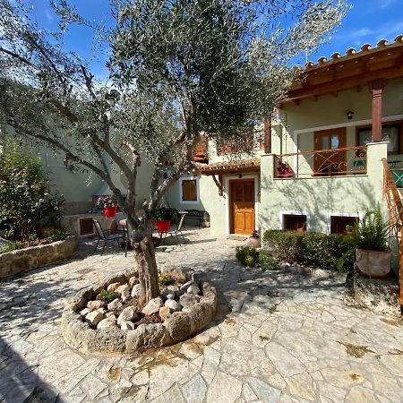 Pegasus House Hotel Corinth Buitenkant foto