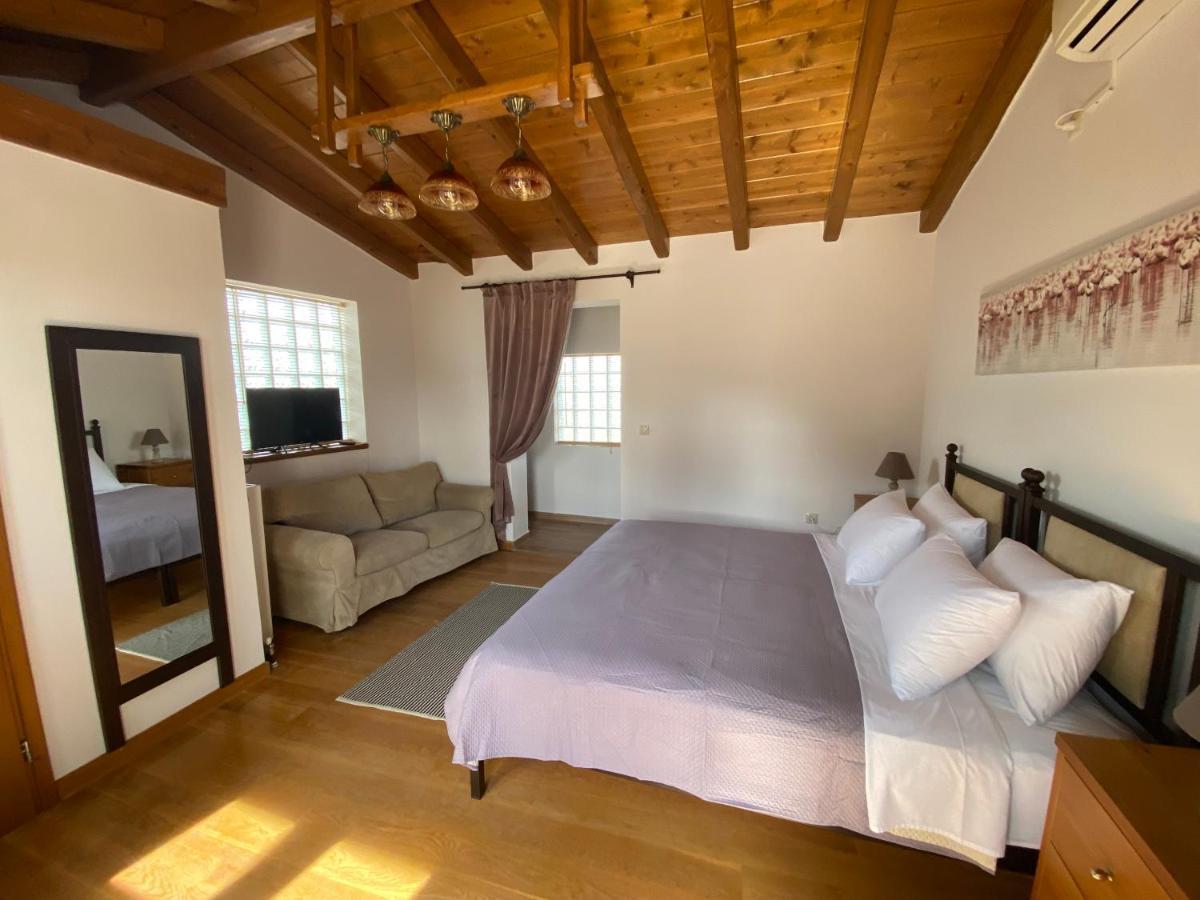 Pegasus House Hotel Corinth Buitenkant foto