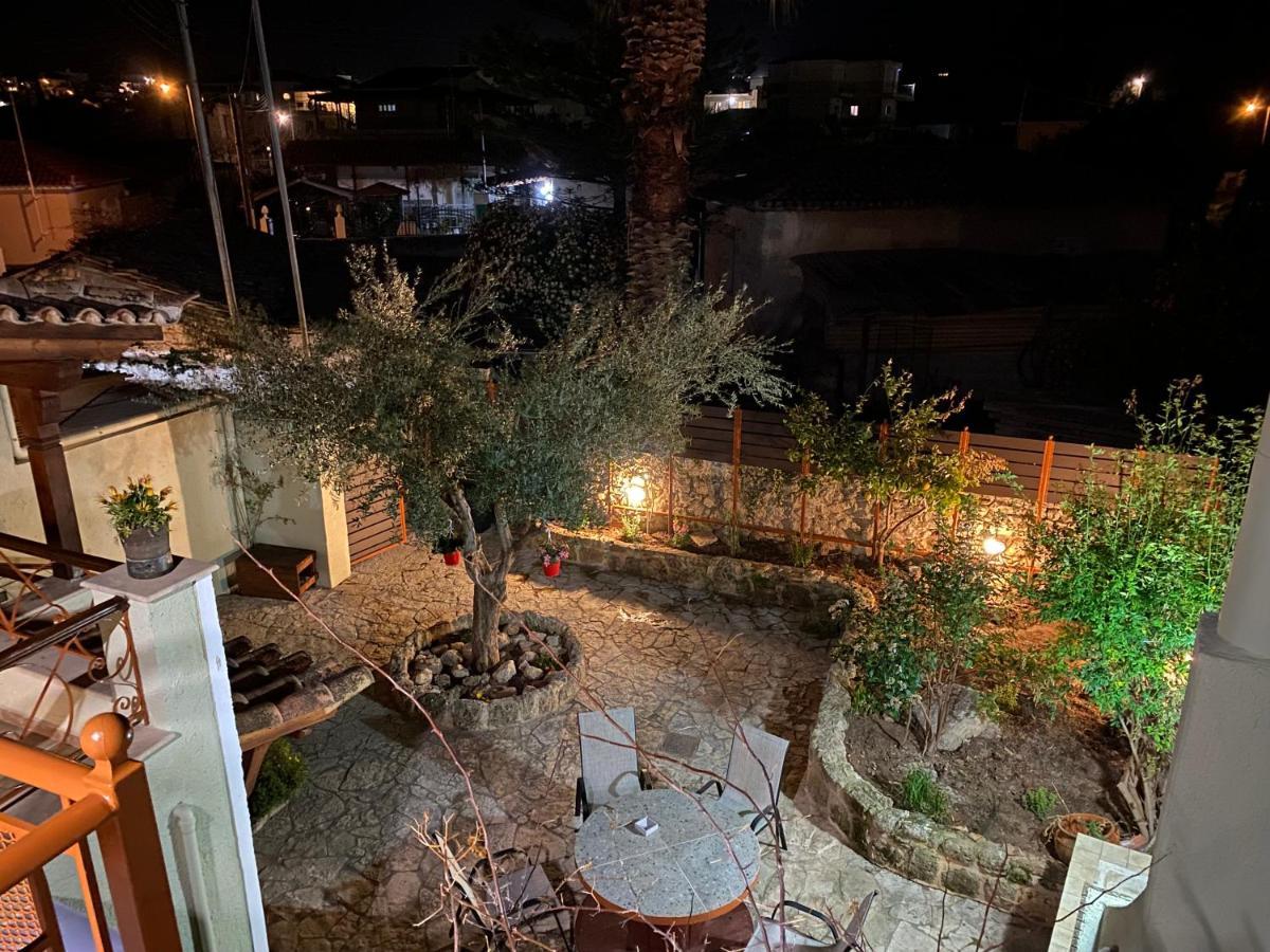 Pegasus House Hotel Corinth Buitenkant foto
